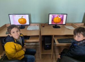 photo_5190679333012896916_y